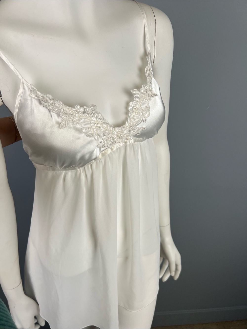 Linea Donatella White Sheer and Lace Trim  Babydoll Chemise